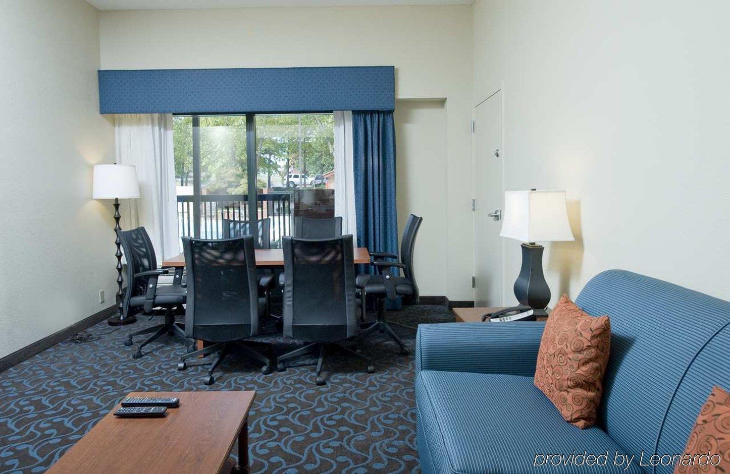 Hampton Inn Atlanta-Stone Mountain Room photo