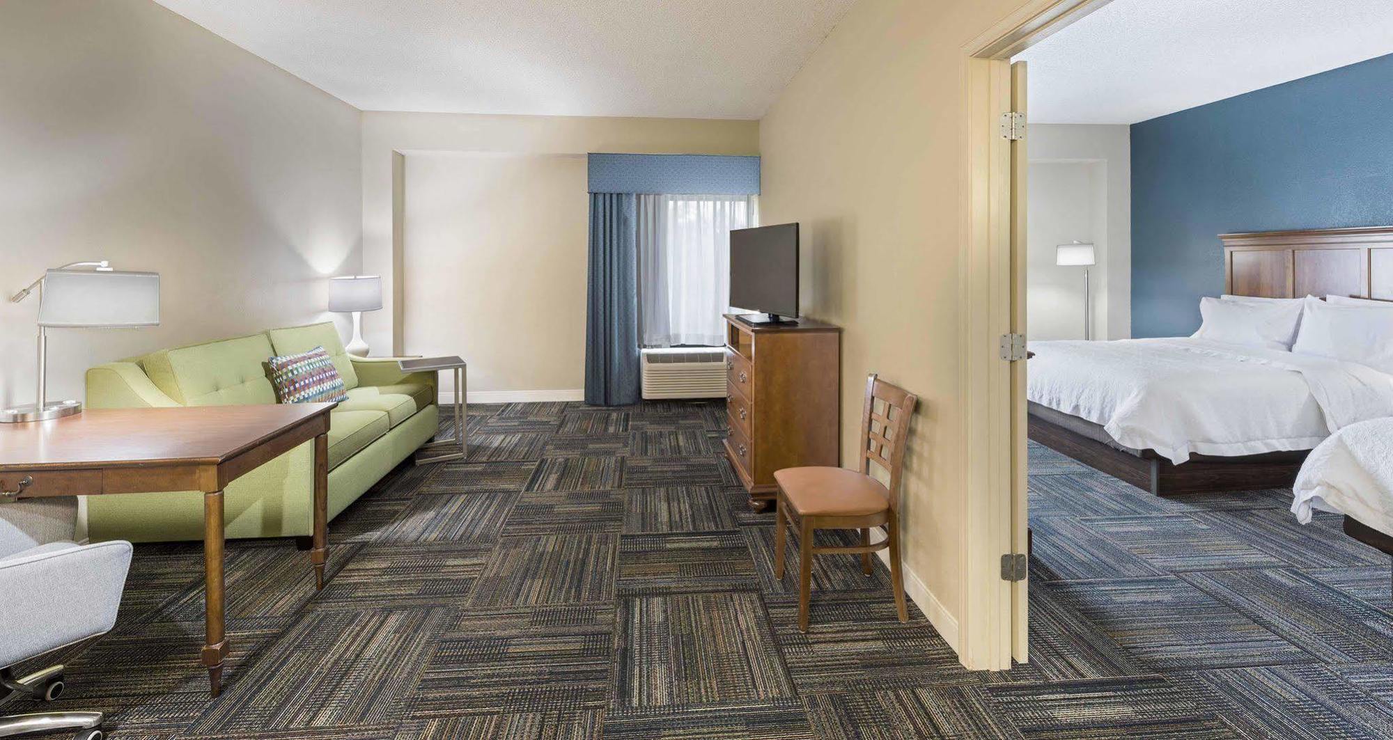 Hampton Inn Atlanta-Stone Mountain Exterior photo