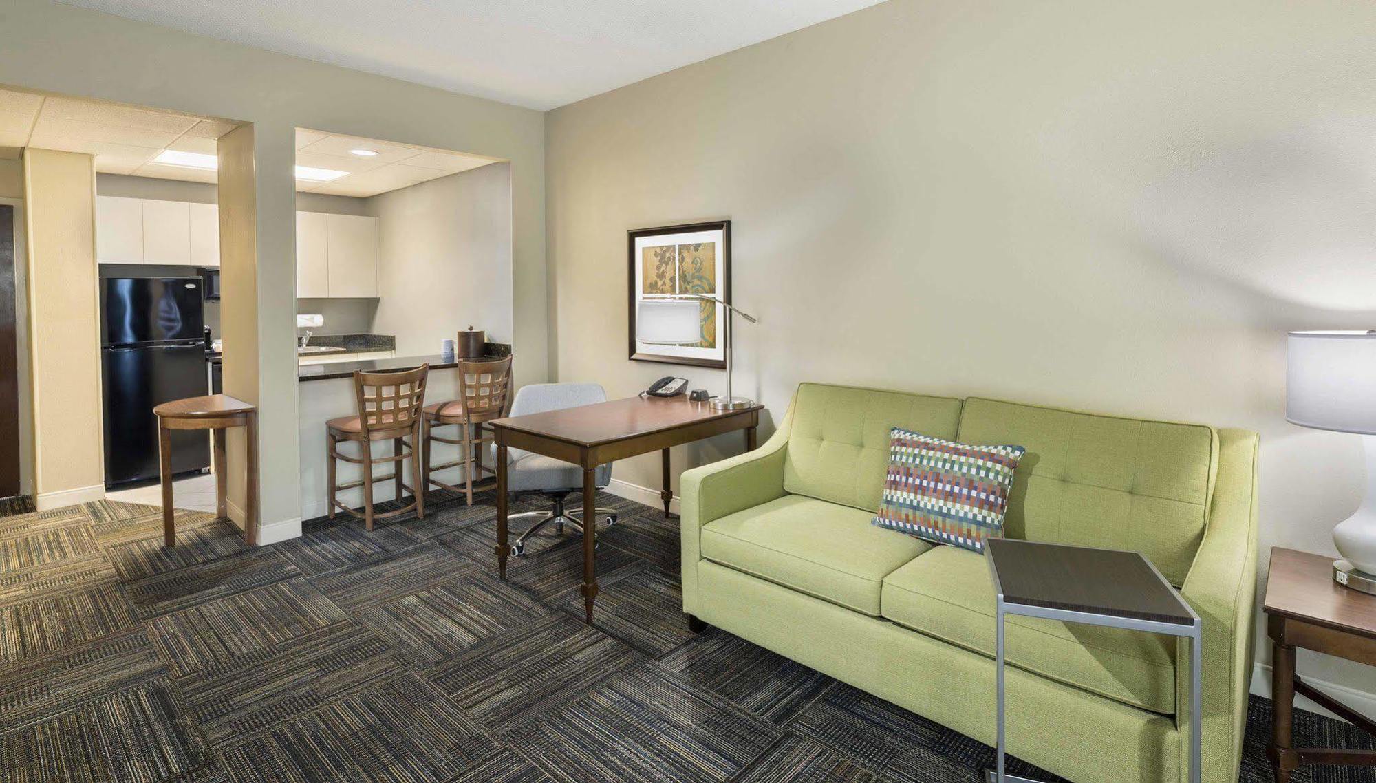 Hampton Inn Atlanta-Stone Mountain Exterior photo