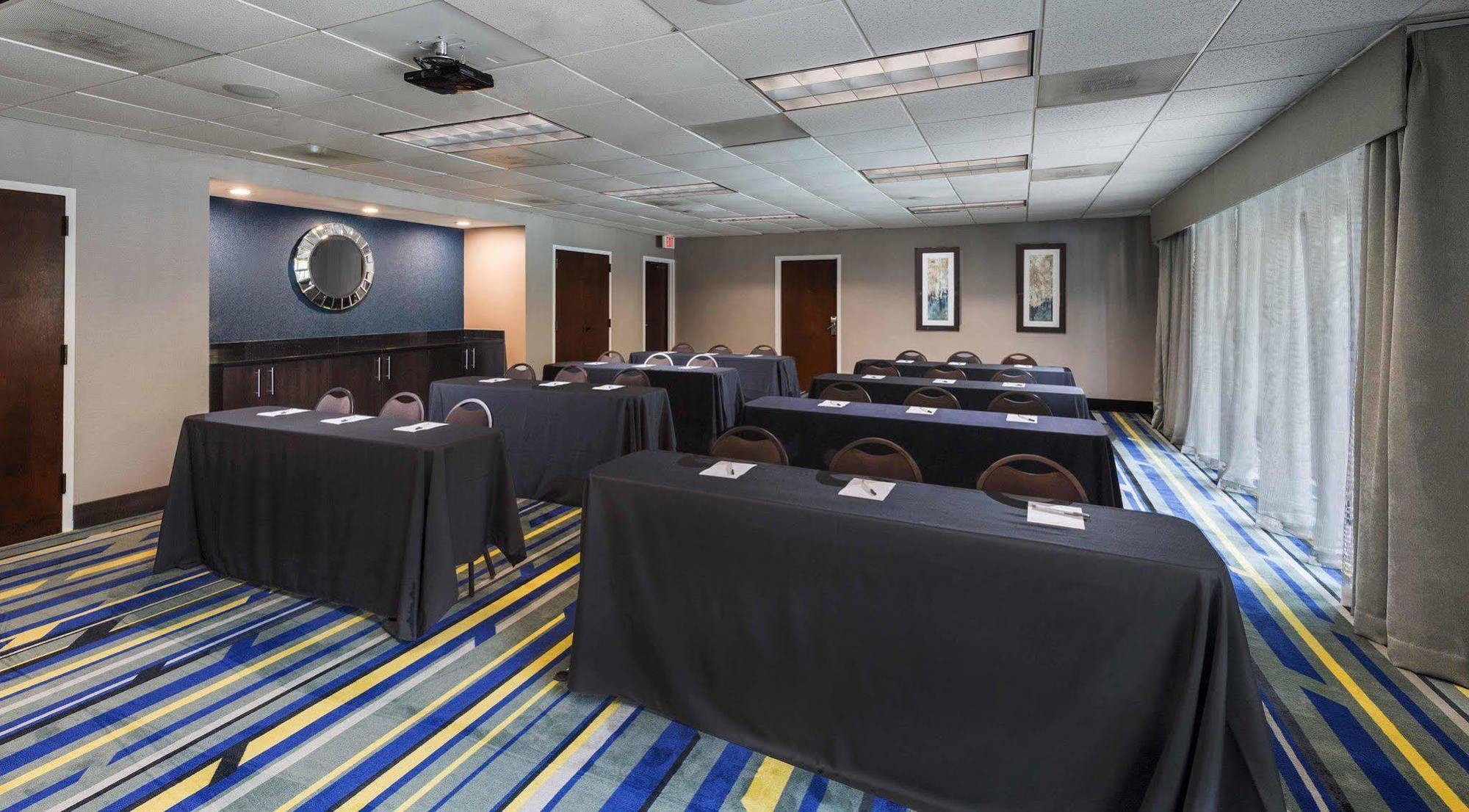 Hampton Inn Atlanta-Stone Mountain Exterior photo